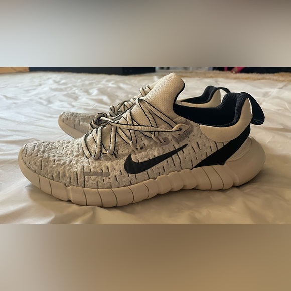 Nike Free Run 5.0 Phantom Sail - Size Men’s 6.5 - Picture 7 of 9